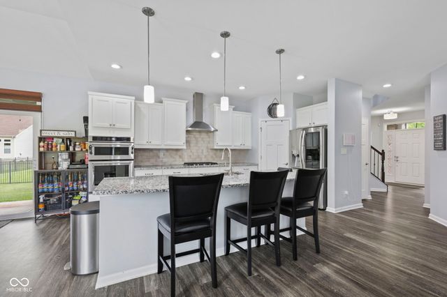 1091 Margate Drive, Greenwood, IN 46143