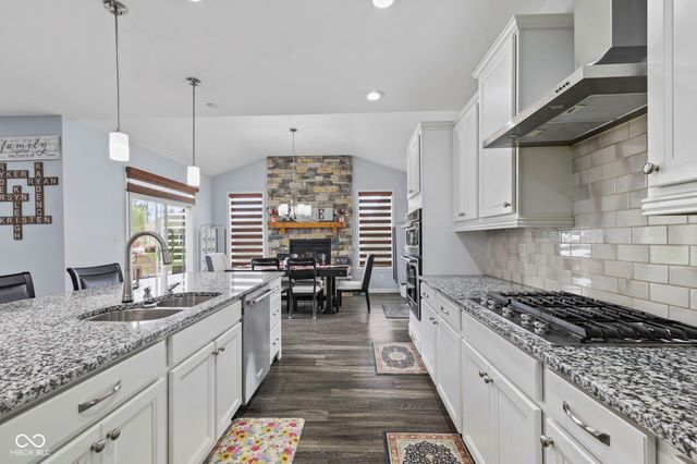 1091 Margate Drive, Greenwood, IN 46143