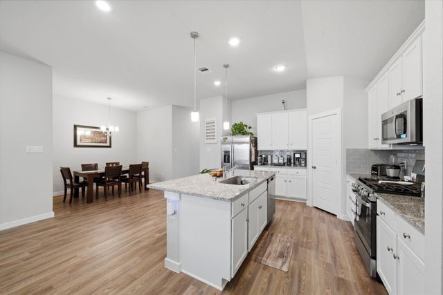 1202 Filly Creek Drive, Alvin, TX 77511