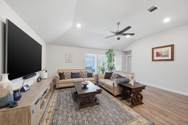 1202 Filly Creek Drive, Alvin, TX 77511