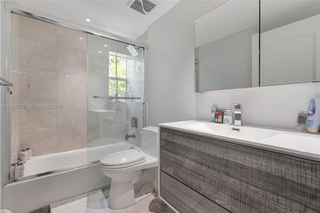 18460 NE 30th Ave 18460, Aventura, FL 33160