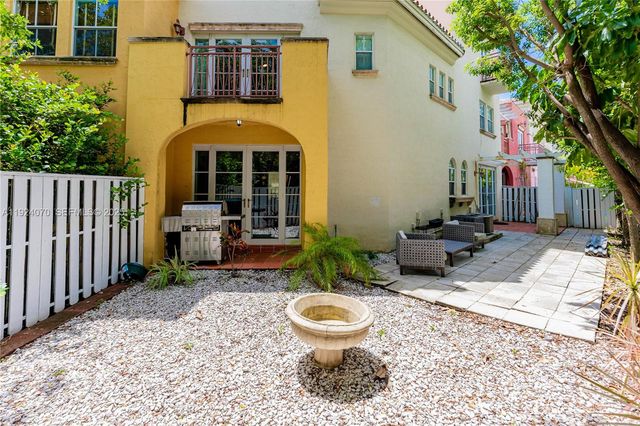 18460 NE 30th Ave 18460, Aventura, FL 33160