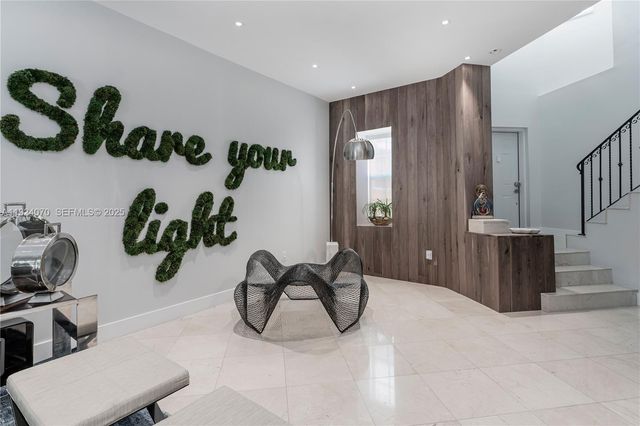 18460 NE 30th Ave 18460, Aventura, FL 33160