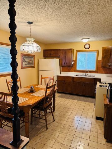 4 Sinde Circle, Romeoville, IL 60446