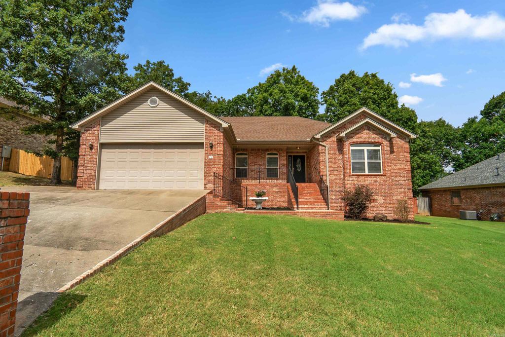 22 Pecan Ln Lane, Cabot, AR 72023