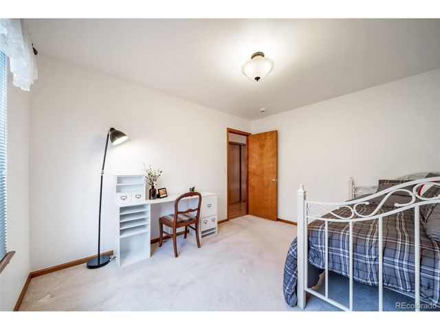 1744 Lincoln St, Longmont, CO 80501