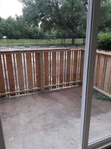 5625 Antoine Drive 1615, Houston, TX 77091