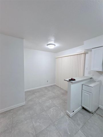 5625 Antoine Drive 1615, Houston, TX 77091