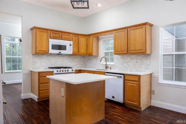 2254 S Olde Mill Drive, Bloomington, IN 47401