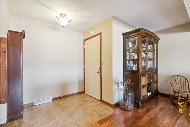 1568 Matterhorn Drive NE, Cedar Rapids, IA 52402