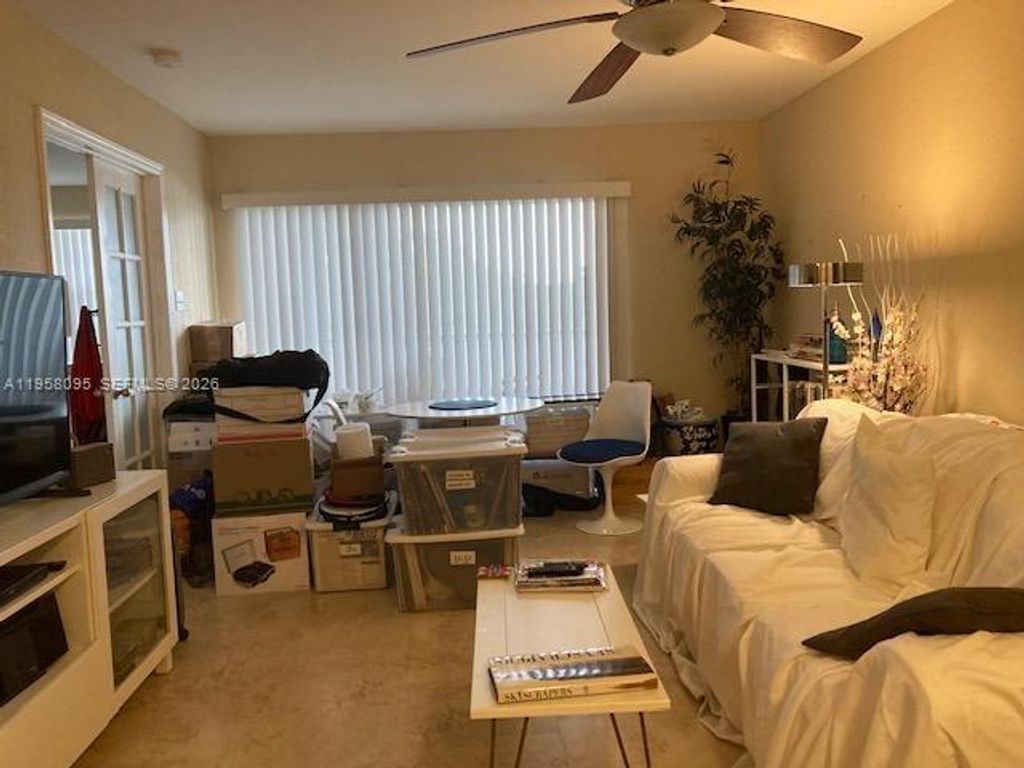 2880 N Oakland Forest Dr 206, Oakland Park, FL 33309