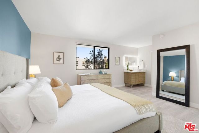 10966 Rochester Avenue 3F, Los Angeles, CA 90024