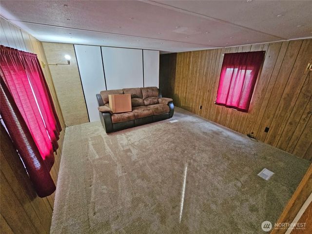 18525 Sargent Road SW, Rochester, WA 98579