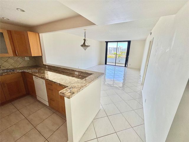 500 Three Islands Blvd 504, Hallandale Beach, FL 33009