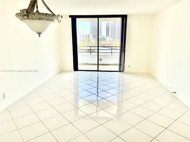 500 Three Islands Blvd 504, Hallandale Beach, FL 33009