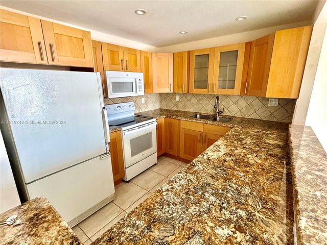 500 Three Islands Blvd 504, Hallandale Beach, FL 33009