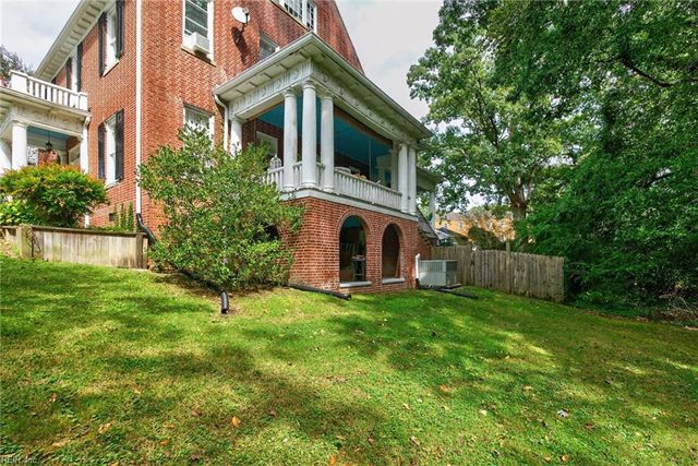 128 Brewer AVE, Suffolk, VA 23434