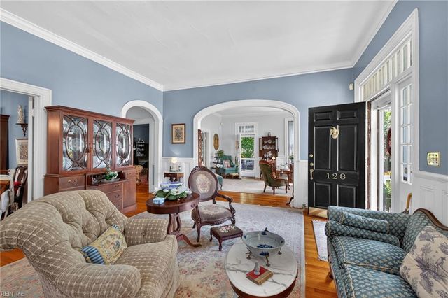 128 Brewer AVE, Suffolk, VA 23434
