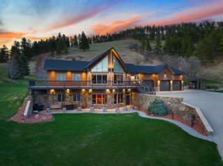 2220 CHEVELLE CIR, Sturgis, SD 57785