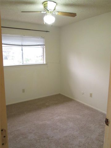 10842 Lynbrook Drive a, Houston, TX 77042