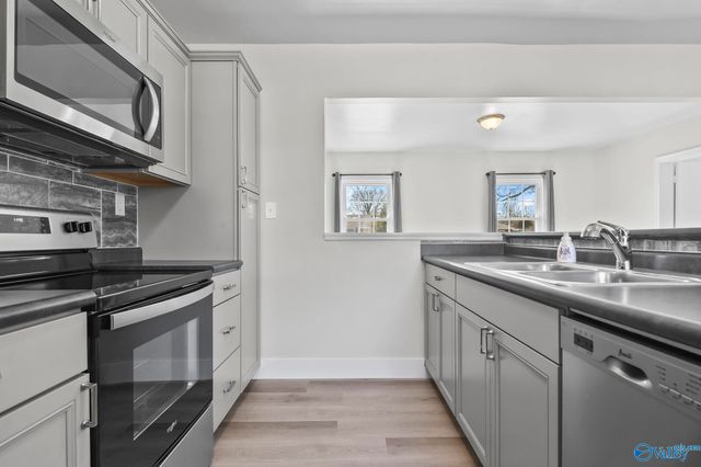 1804 Enolam Blvd Se, Decatur, AL 35601