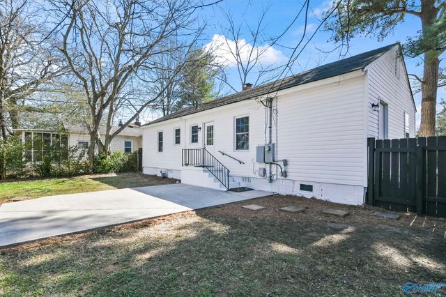 1804 Enolam Blvd Se, Decatur, AL 35601