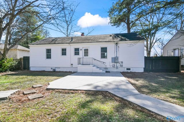 1804 Enolam Blvd Se, Decatur, AL 35601