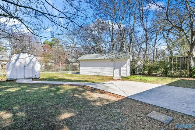 1804 Enolam Blvd Se, Decatur, AL 35601