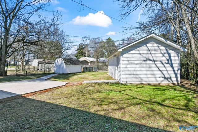 1804 Enolam Blvd Se, Decatur, AL 35601