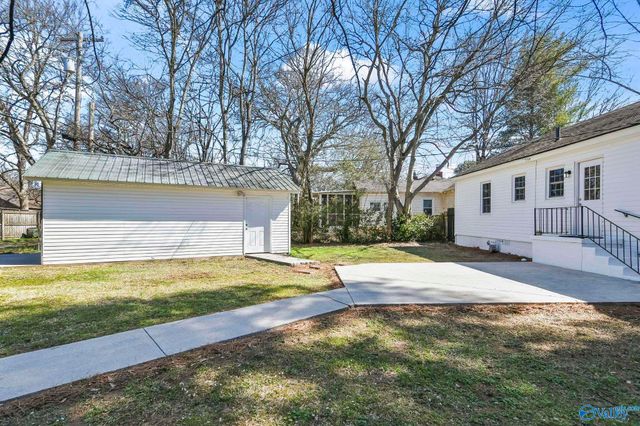 1804 Enolam Blvd Se, Decatur, AL 35601