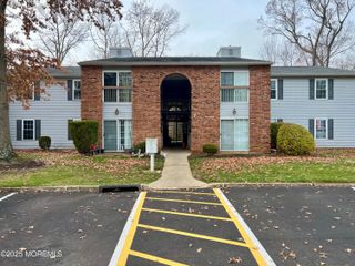 7 Seattle Court 5, Freehold, NJ 07728