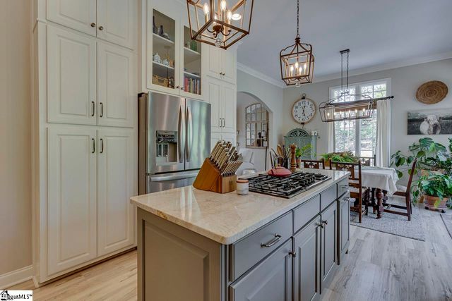 11 Eastwood Drive, Taylors, SC 29687