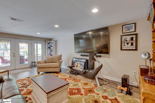 11 Eastwood Drive, Taylors, SC 29687