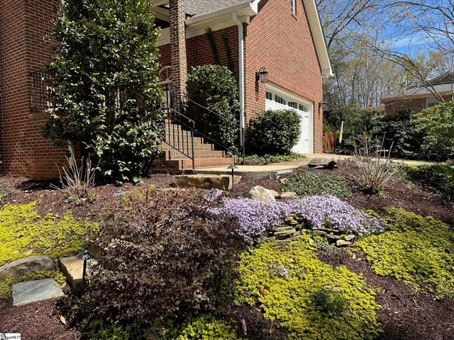 11 Eastwood Drive, Taylors, SC 29687