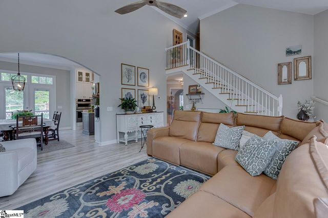 11 Eastwood Drive, Taylors, SC 29687