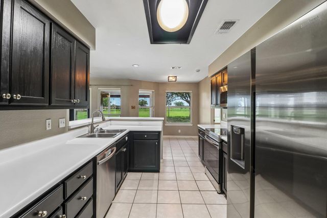 1022 Barbarosa RD, New Braunfels, TX 78130