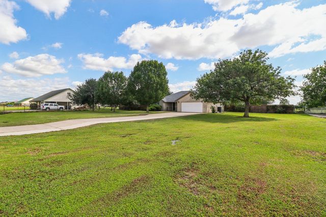 1022 Barbarosa RD, New Braunfels, TX 78130