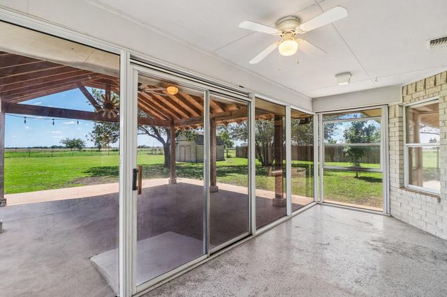 1022 Barbarosa RD, New Braunfels, TX 78130