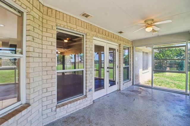 1022 Barbarosa RD, New Braunfels, TX 78130