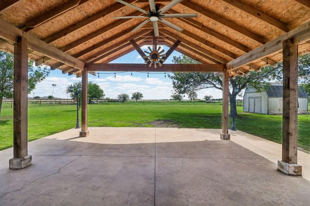 1022 Barbarosa RD, New Braunfels, TX 78130