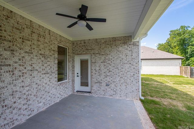 60 Oakbrooke Drive, Sherwood, AR 72120
