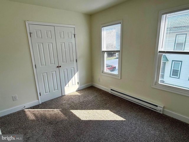409 FAULKNER AVE, Martinsburg, WV 25401