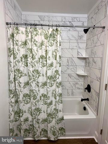 409 FAULKNER AVE, Martinsburg, WV 25401