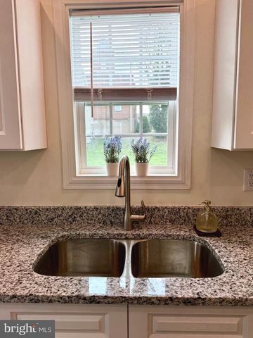 409 FAULKNER AVE, Martinsburg, WV 25401
