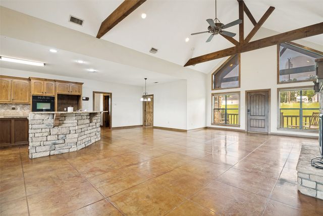142 Pearl Valley Drive, Kerens, TX 75144
