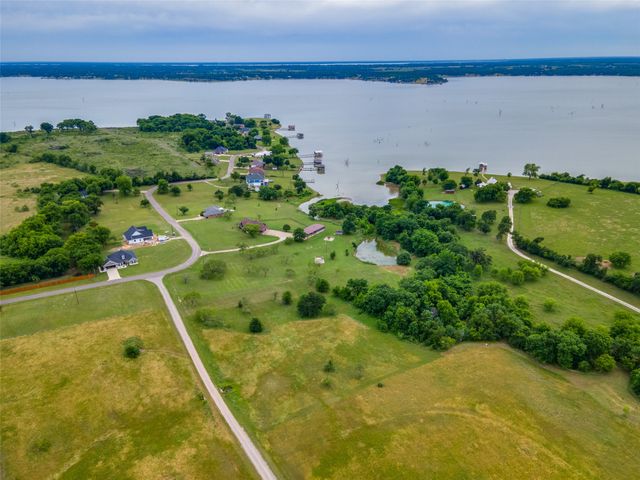 142 Pearl Valley Drive, Kerens, TX 75144