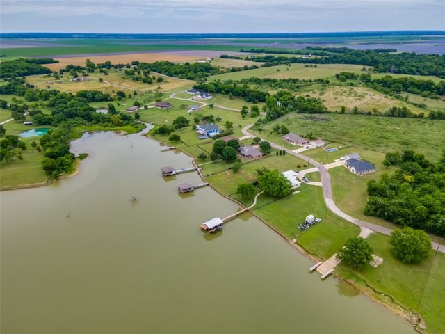 142 Pearl Valley Drive, Kerens, TX 75144