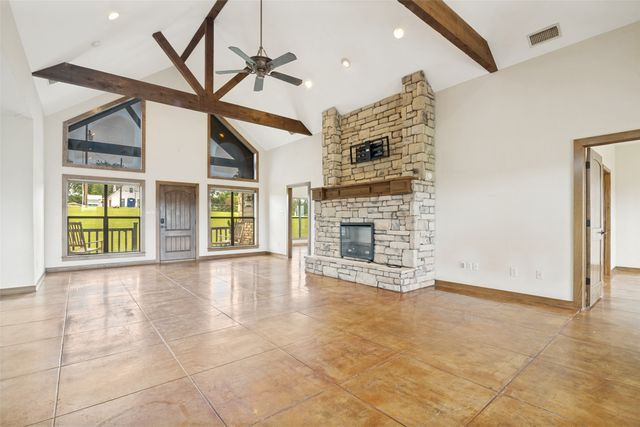 142 Pearl Valley Drive, Kerens, TX 75144
