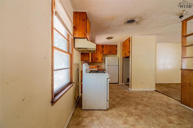 409 PEACH STREET, Burkburnett, TX 76354