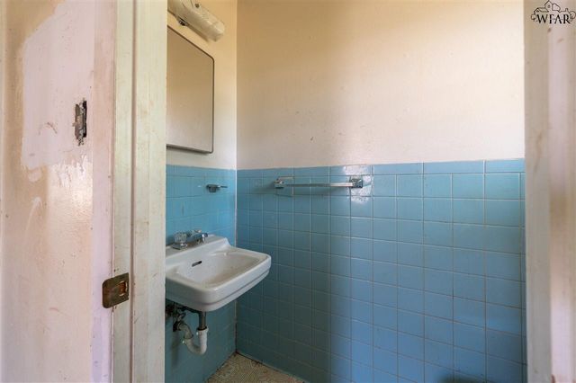 409 PEACH STREET, Burkburnett, TX 76354